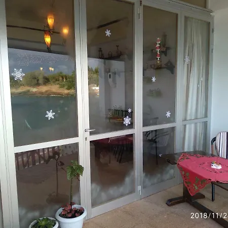 Komissa΄s House Apartman
